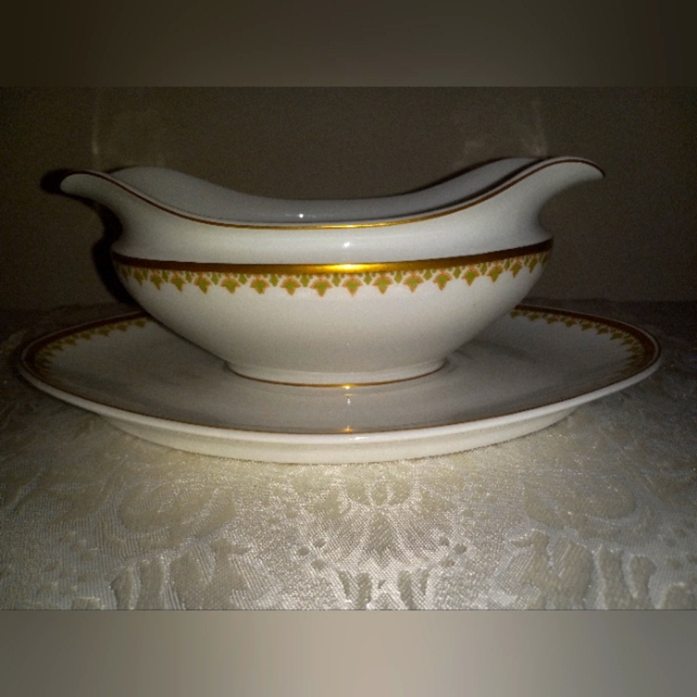 Vtg T&V Longchamps Limoges Gravy Boat #5926